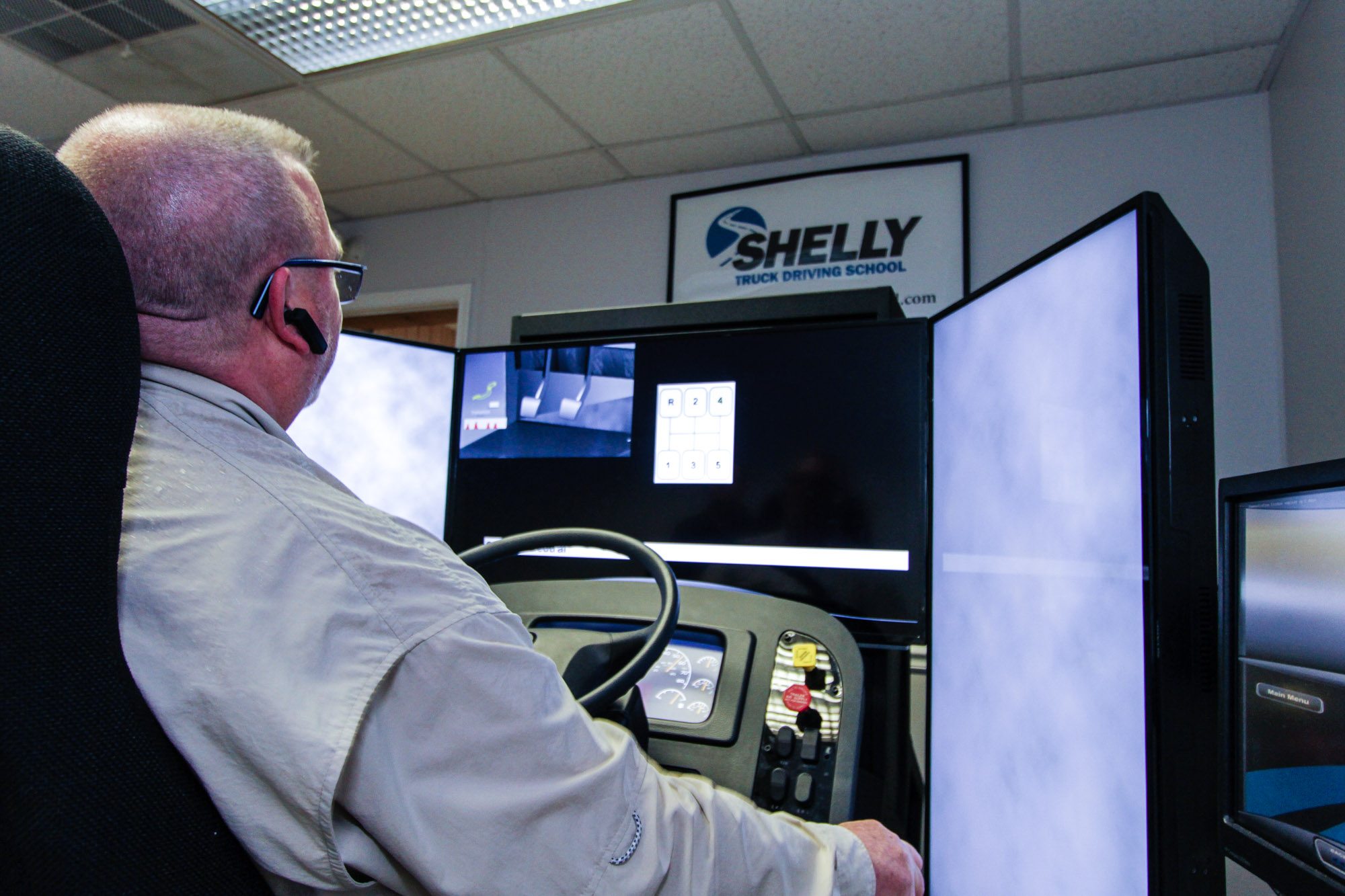 Shelly Truck Driving simulator